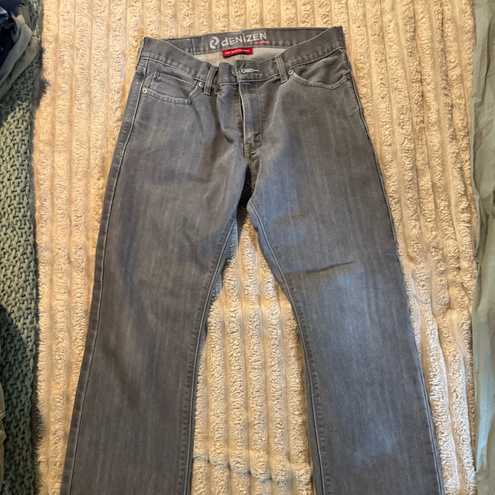 Levi's Light Gray Denim Jeans